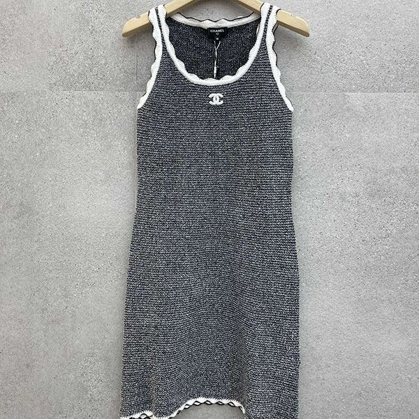 シャネル ワンピ スカート ニット 偽物 cc ロゴ ロング チェーン sho71426